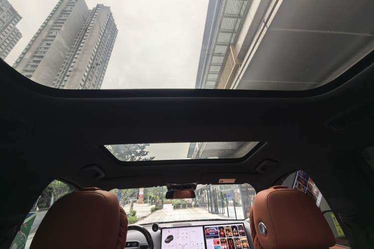 Used Li Auto L8 2023 Pro Model Headliner