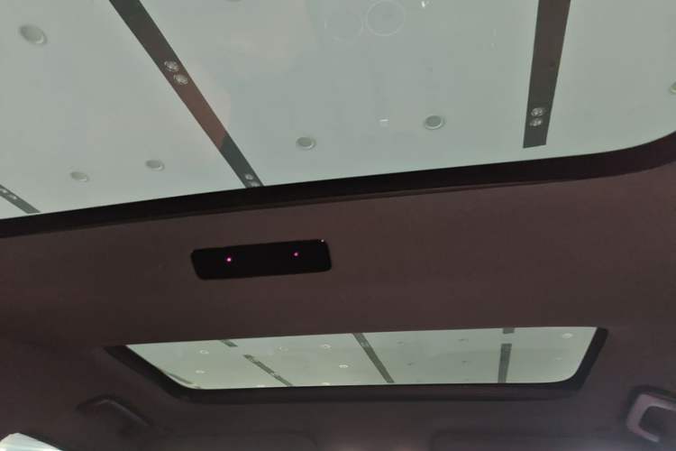 Used Li Auto L8 2023 Pro Model Headliner