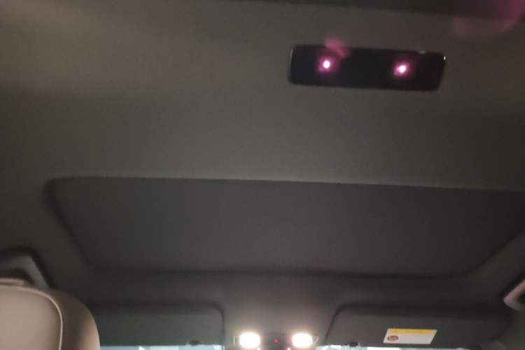 Used Li Auto L8 2023 Pro Model Headliner