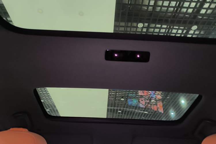 Used Li Auto L8 2023 Pro Model Headliner