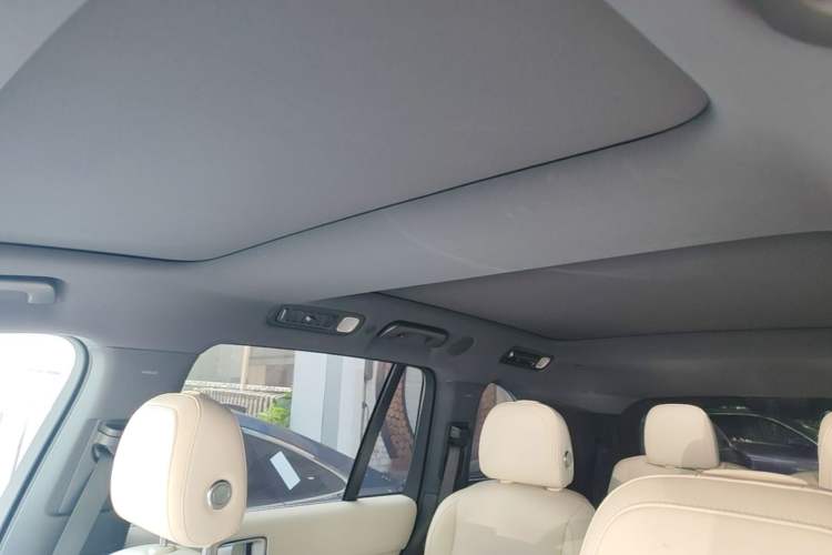 Used Li Auto L8 2023 Pro Model Headliner