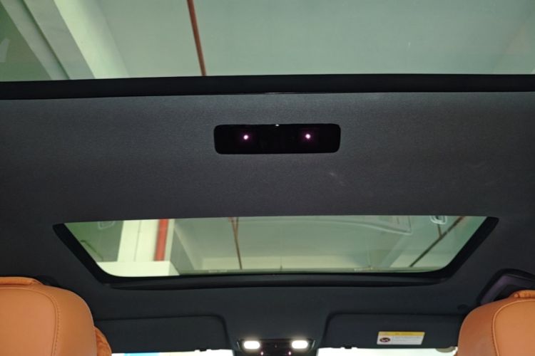 Used Li Auto L8 2023 Pro Model Headliner