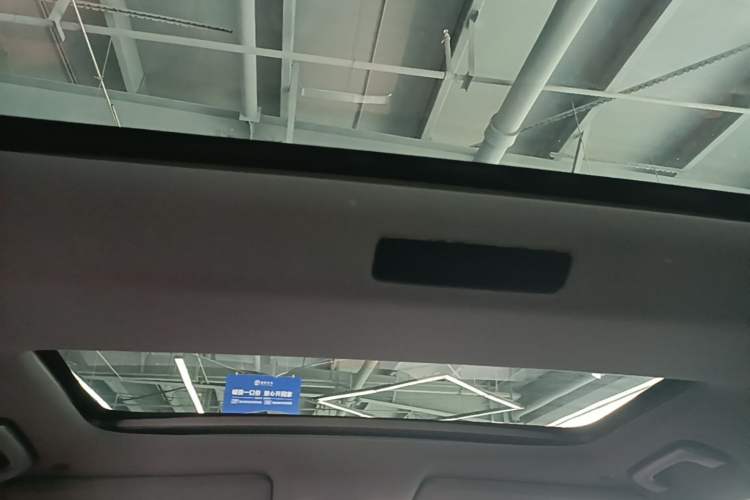 Used Li Auto L8 2023 Pro Model Headliner
