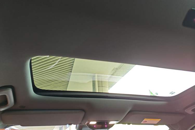 Used Li Auto L8 2023 Air model Headliner