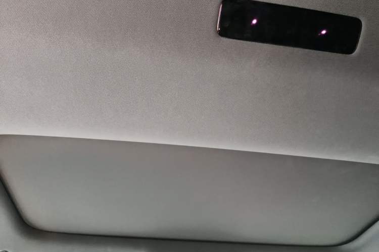 Used Li Auto L8 2023 Pro Model Headliner