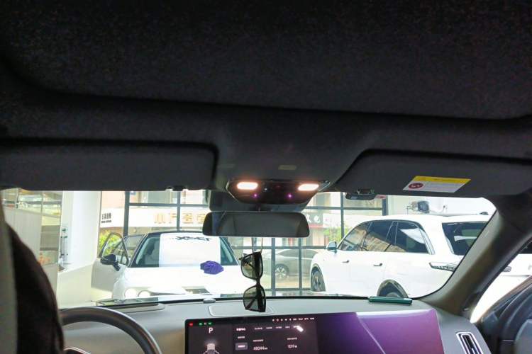 Used Li Auto L8 2023 Pro Model Headliner