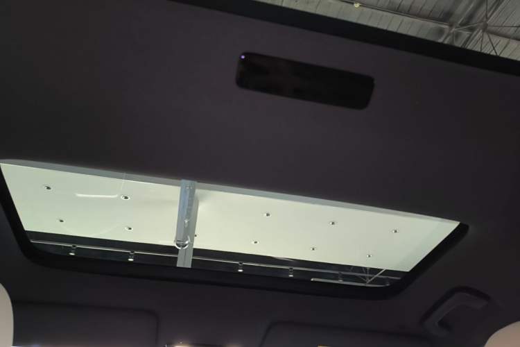 Used Li Auto L8 2023 Air model Headliner