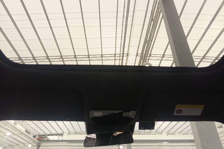 Used Li Auto L8 2023 Max model Headliner