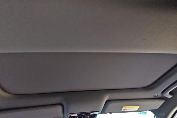 Used Li Auto L8 2023 Air model Headliner