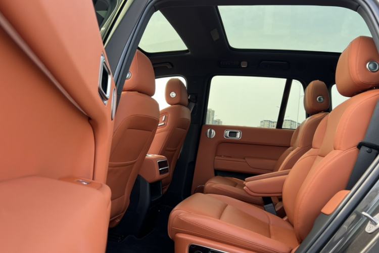 Used Li Auto L8 2023 Air model Interior 2