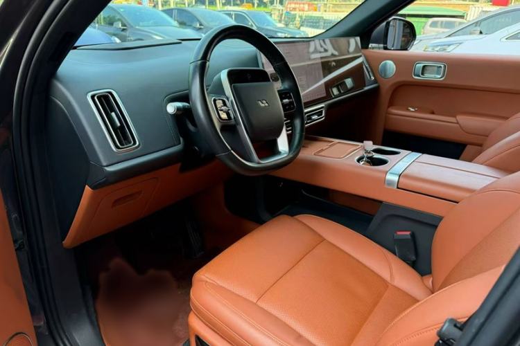 Used Li Auto L8 2023 Pro Model Interior 2