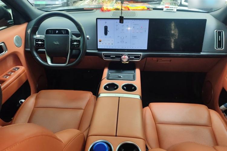 Used Li Auto L8 2023 Pro Model Interior 2