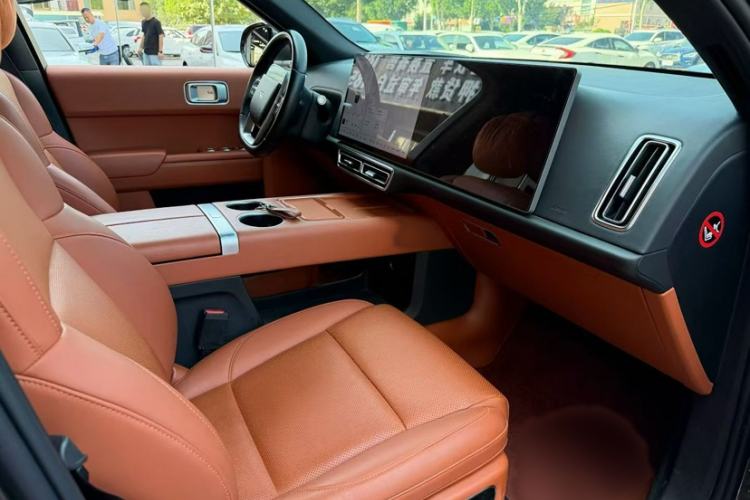 Used Li Auto L8 2023 Pro Model Interior 3