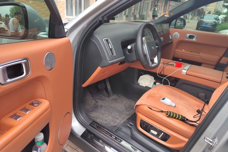Used Li Auto L8 2023 Pro Model Interior 3