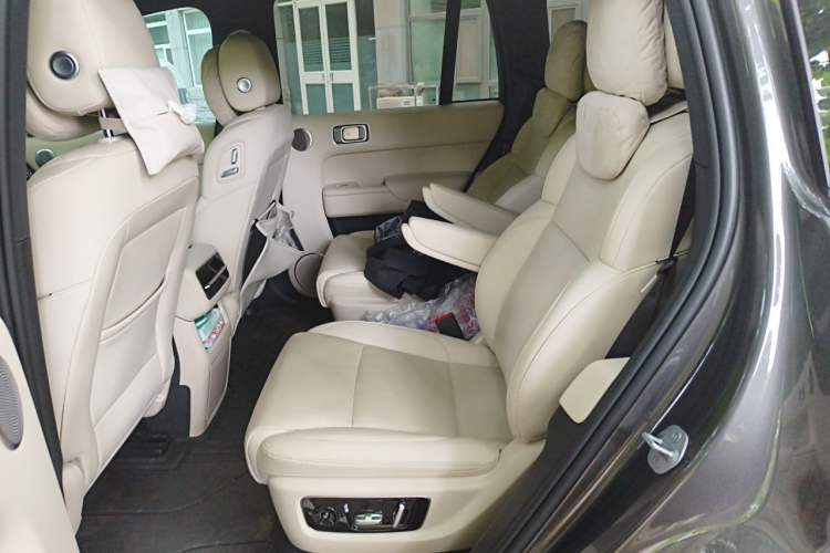 Used Li Auto L8 2023 Max model Interior 4