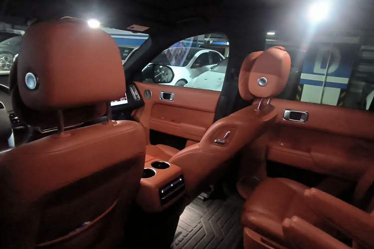 Used Li Auto L8 2023 Pro Model Interior 4