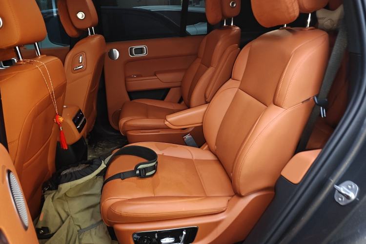 Used Li Auto L8 2023 Air model Interior 4