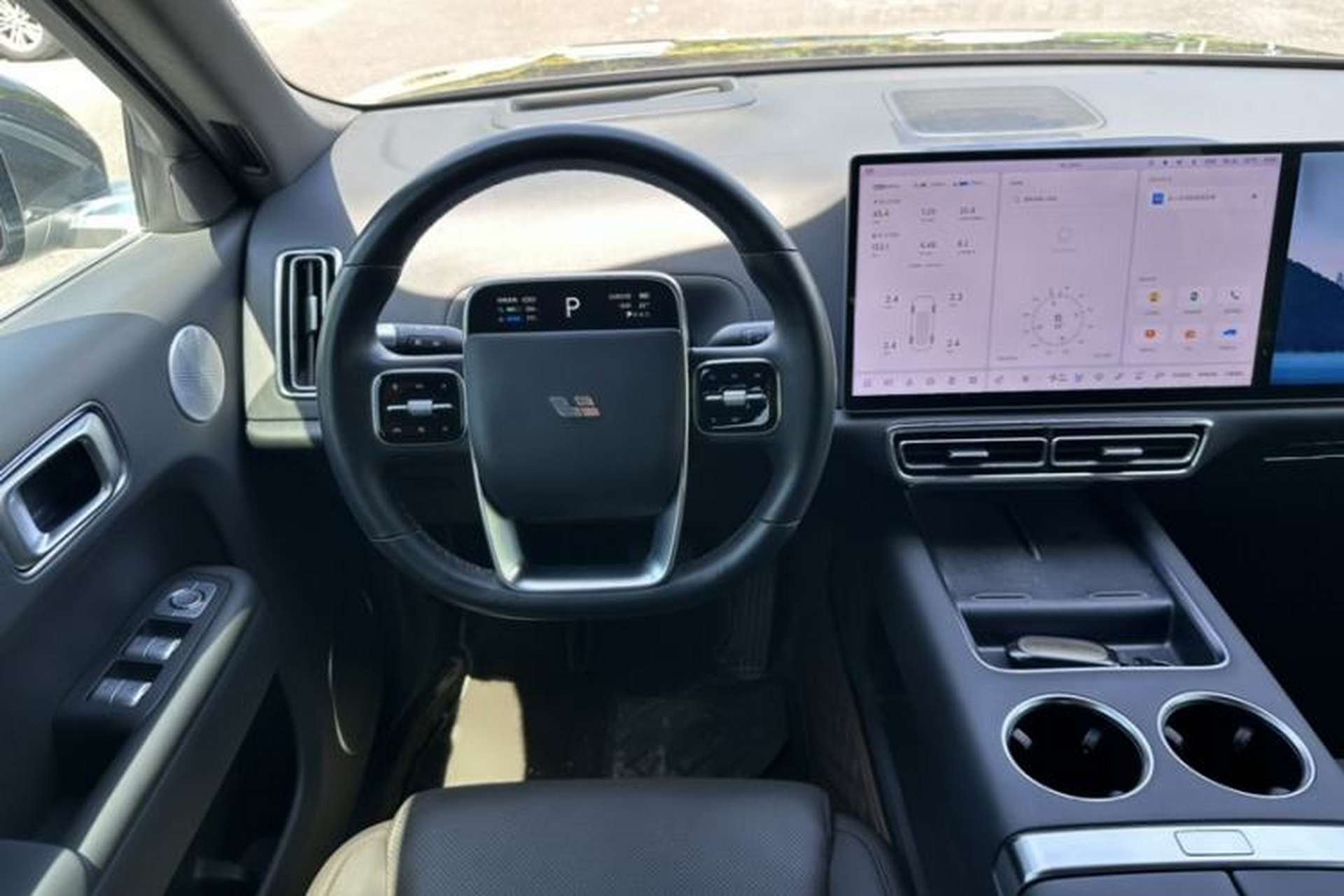 Used Li Auto L8 2023 Pro Model Interior 4