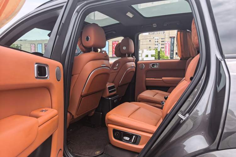 Used Li Auto L8 2023 Pro Model Interior 5