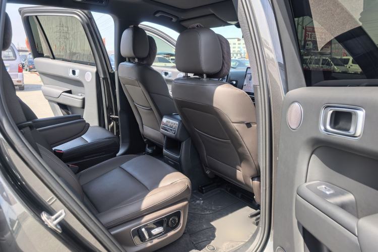 Used Li Auto L8 2023 Pro Model Interior 8