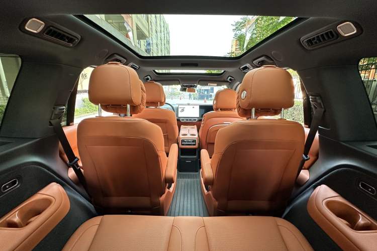 Used Li Auto L8 2023 Pro Model Interior 8