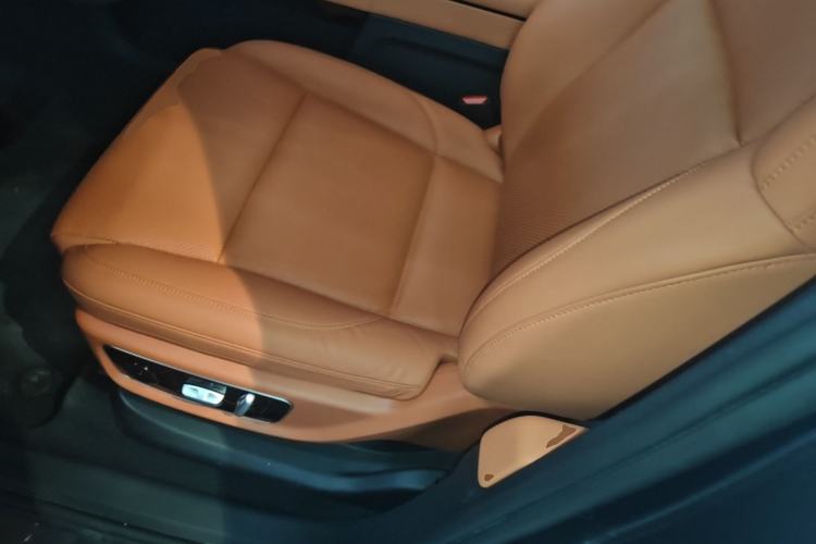 Used Li Auto L8 2023 Pro Model Left Front Seat