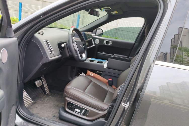 Used Li Auto L8 2023 Pro Model Left Front Seat