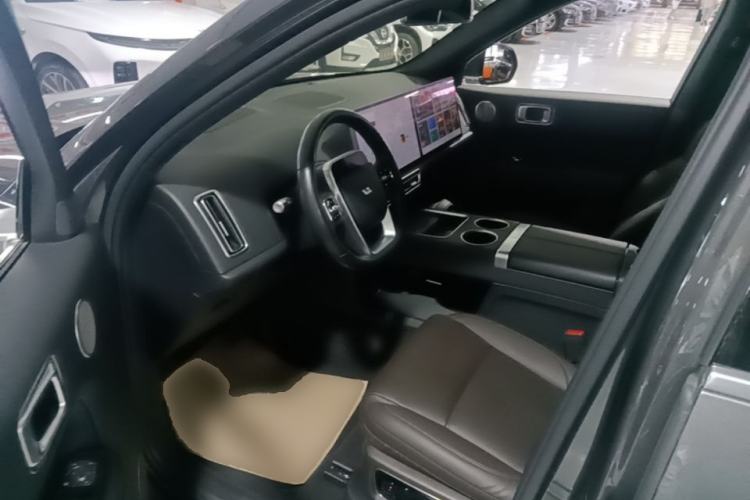 Used Li Auto L8 2023 Pro Model Left Front Seat