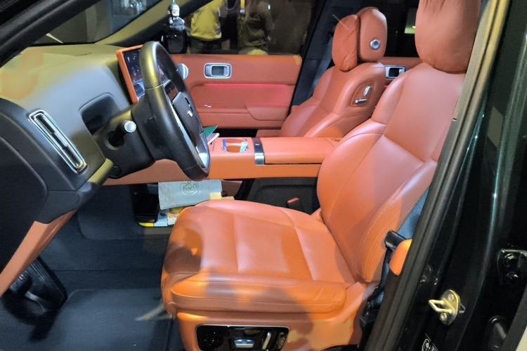 Used Li Auto L8 2023 Pro Model Left Front Seat