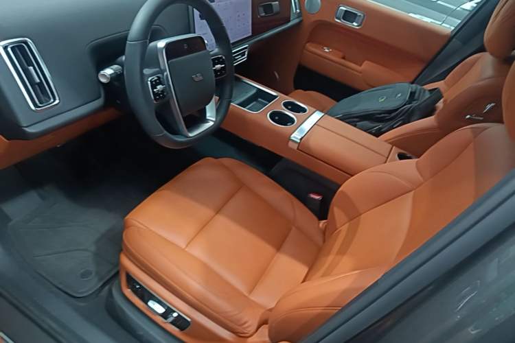 Used Li Auto L8 2023 Pro Model Left Front Seat