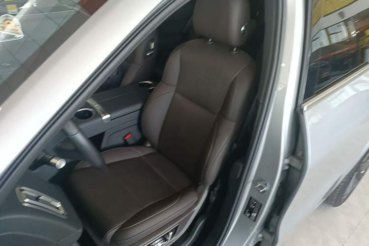Used Li Auto L8 2023 Max model Left Front Seat
