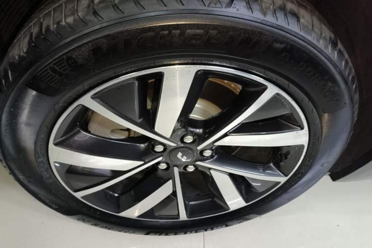 Used Li Auto L8 2023 Pro Model Left Front Wheel Hub