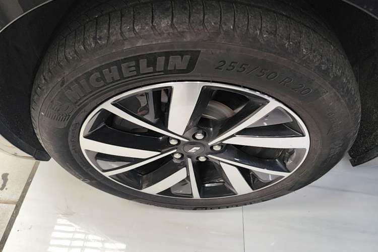 Used Li Auto L8 2023 Pro Model Left Front Wheel Hub