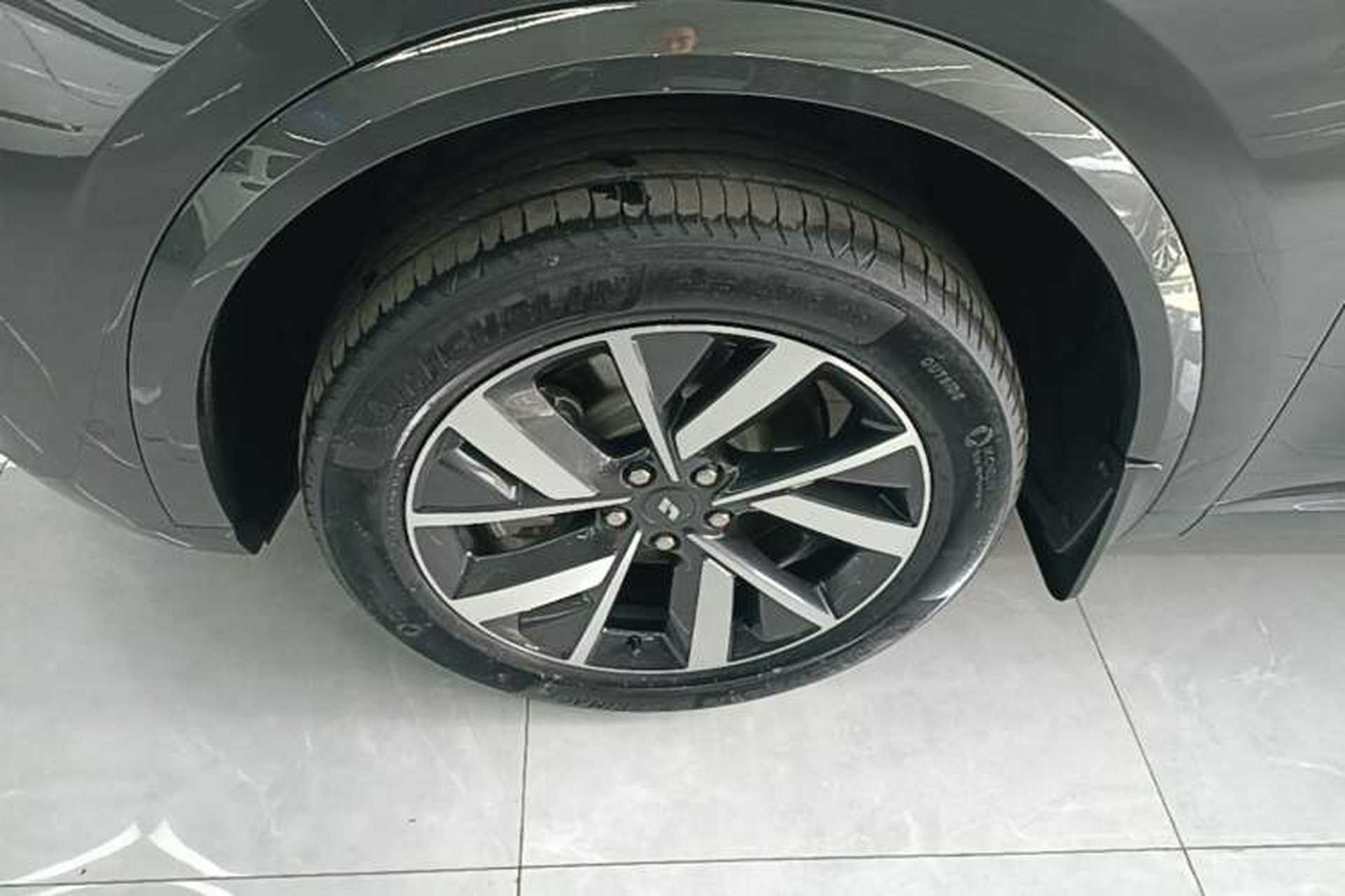 Used Li Auto L8 2023 Pro Model Left Front Wheel Hub
