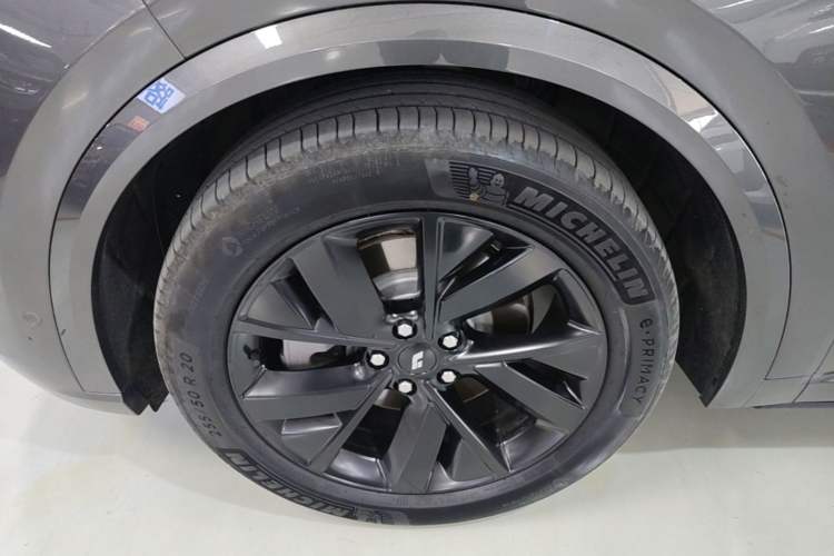 Used Li Auto L8 2023 Pro Model Left Front Wheel Hub