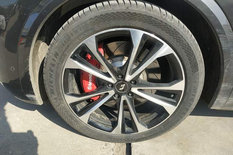 Used Li Auto L8 2023 Pro Model Left Front Wheel Hub