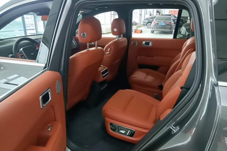 Used Li Auto L8 2023 Pro Model Left Rear Seat