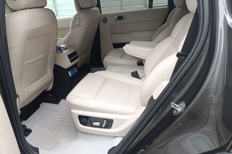Used Li Auto L8 2023 Pro Model Left Rear Seat