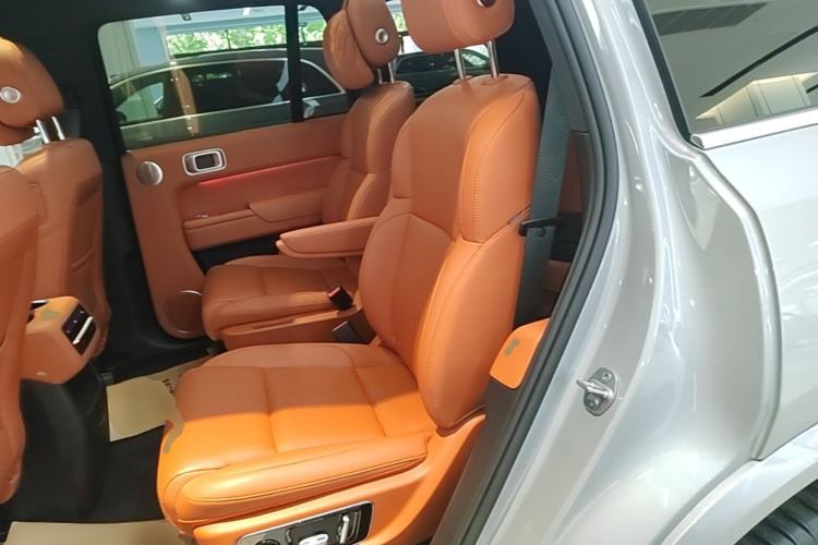 Used Li Auto L8 2023 Pro Model Left Rear Seat