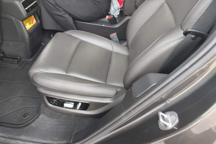 Used Li Auto L8 2023 Pro Model Left Rear Seat