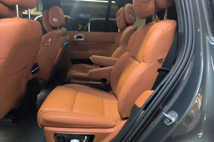 Used Li Auto L8 2023 Pro Model Left Rear Seat