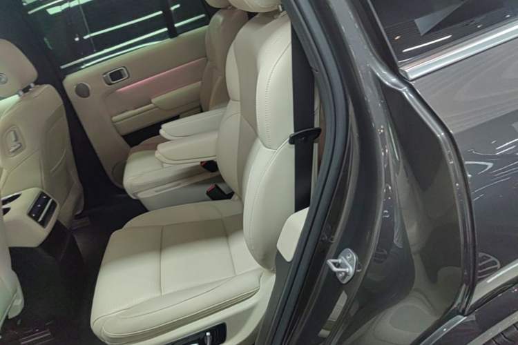 Used Li Auto L8 2023 Air model Left Rear Seat