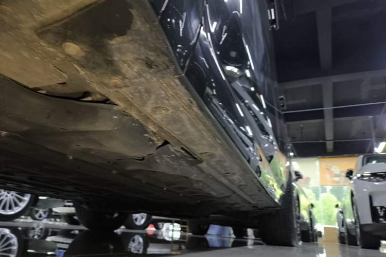 Used Li Auto L8 2023 Pro Model Left Side Sill