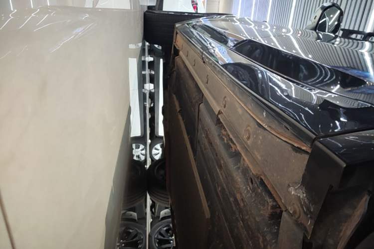 Used Li Auto L8 2023 Air model Left Side Sill