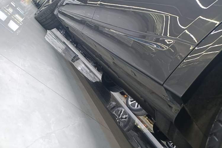 Used Li Auto L8 2023 Max model Left Side Sill