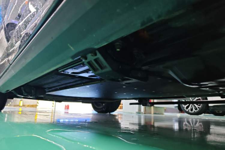 Used Li Auto L8 2023 Pro Model Left Side Sill