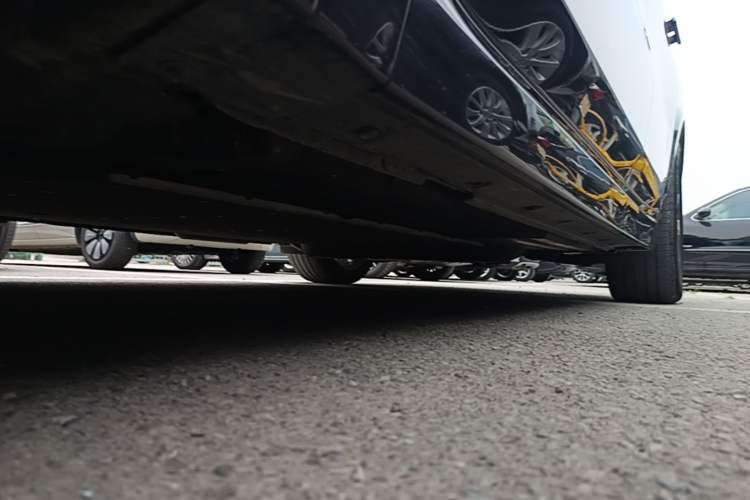 Used Li Auto L8 2023 Pro Model Left Side Sill