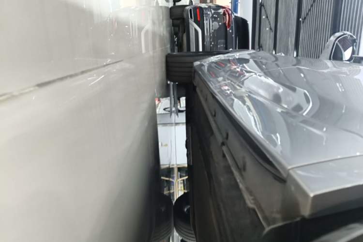 Used Li Auto L8 2023 Max model Left Side Sill