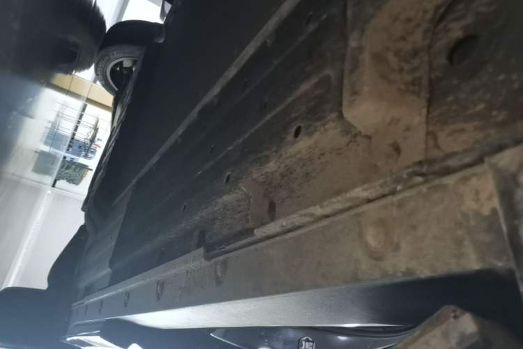 Used Li Auto L8 2023 Pro Model Left Side Sill