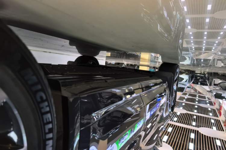 Used Li Auto L8 2023 Max model Left Side Sill